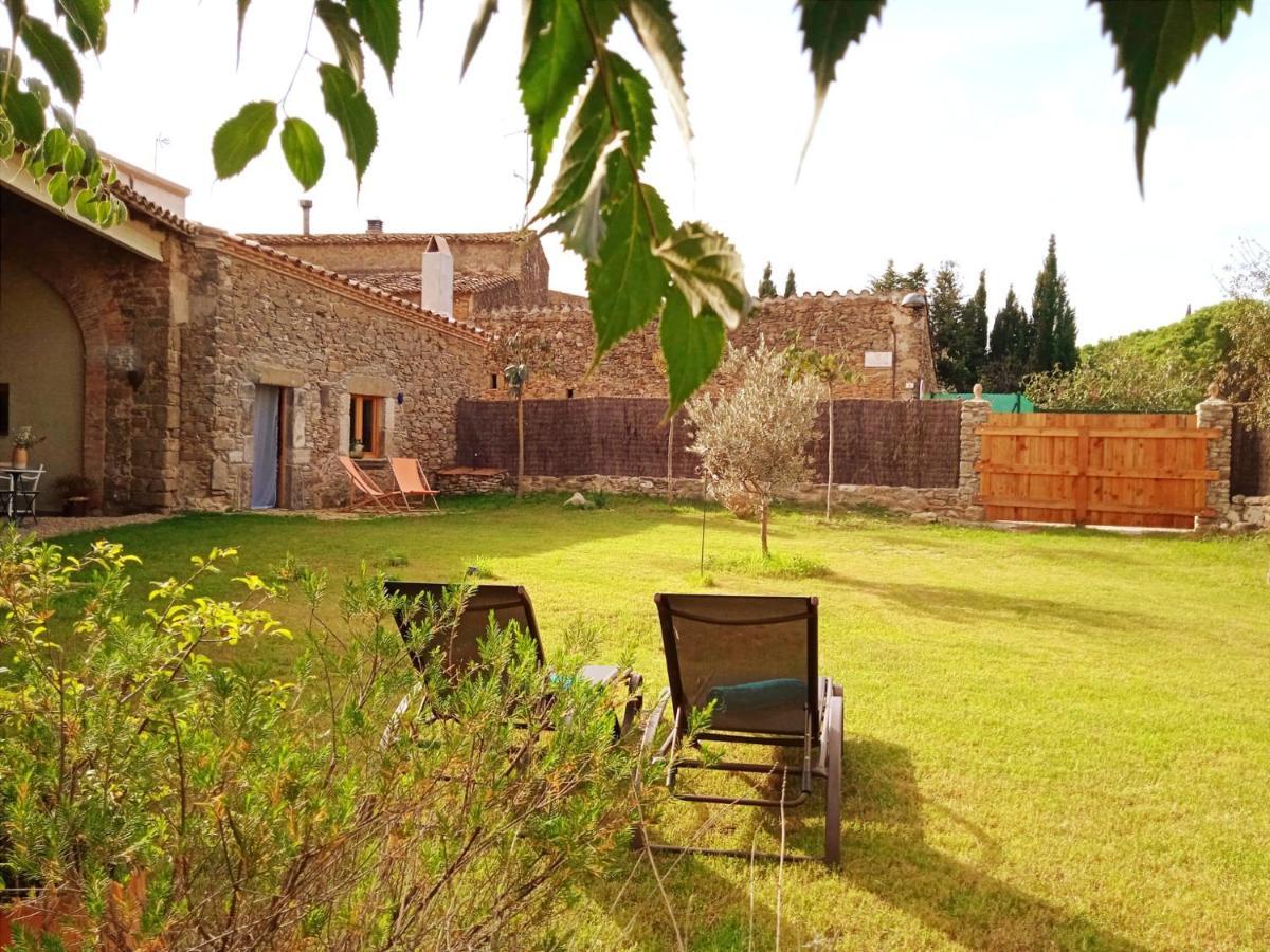 L'Espigol "Antiga Era" Guest House Sant Jordi Desvalls ภายนอก รูปภาพ